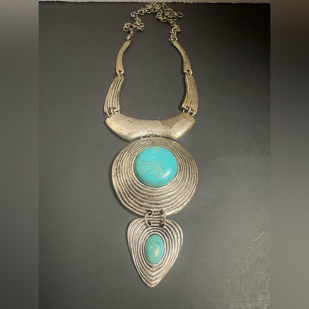 SOLD. Turquoise Stone Silver-Tone Statement Necklace costume jewelry
